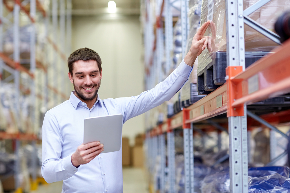 wholesale distribution warehouse manager using supplylogic software
